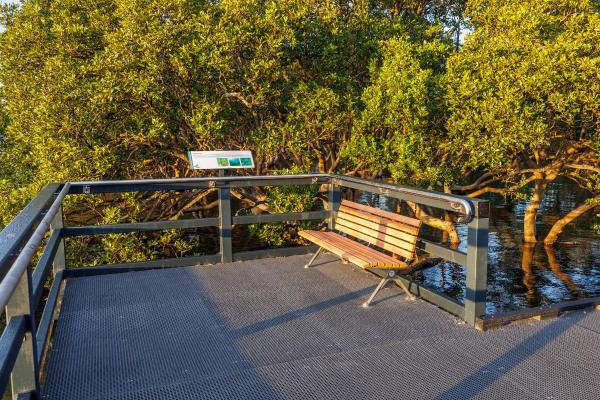 Huskisson - 27
