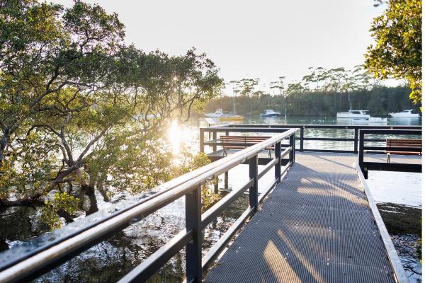 Huskisson - 32