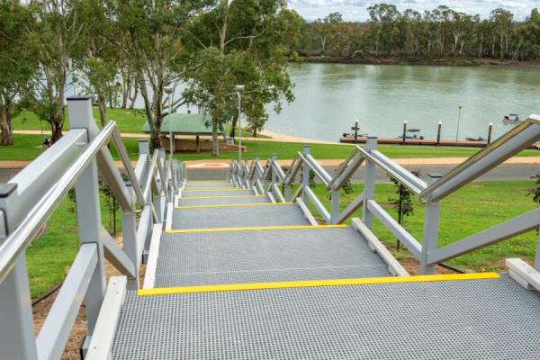 Loxton - 8 Loxton - 8